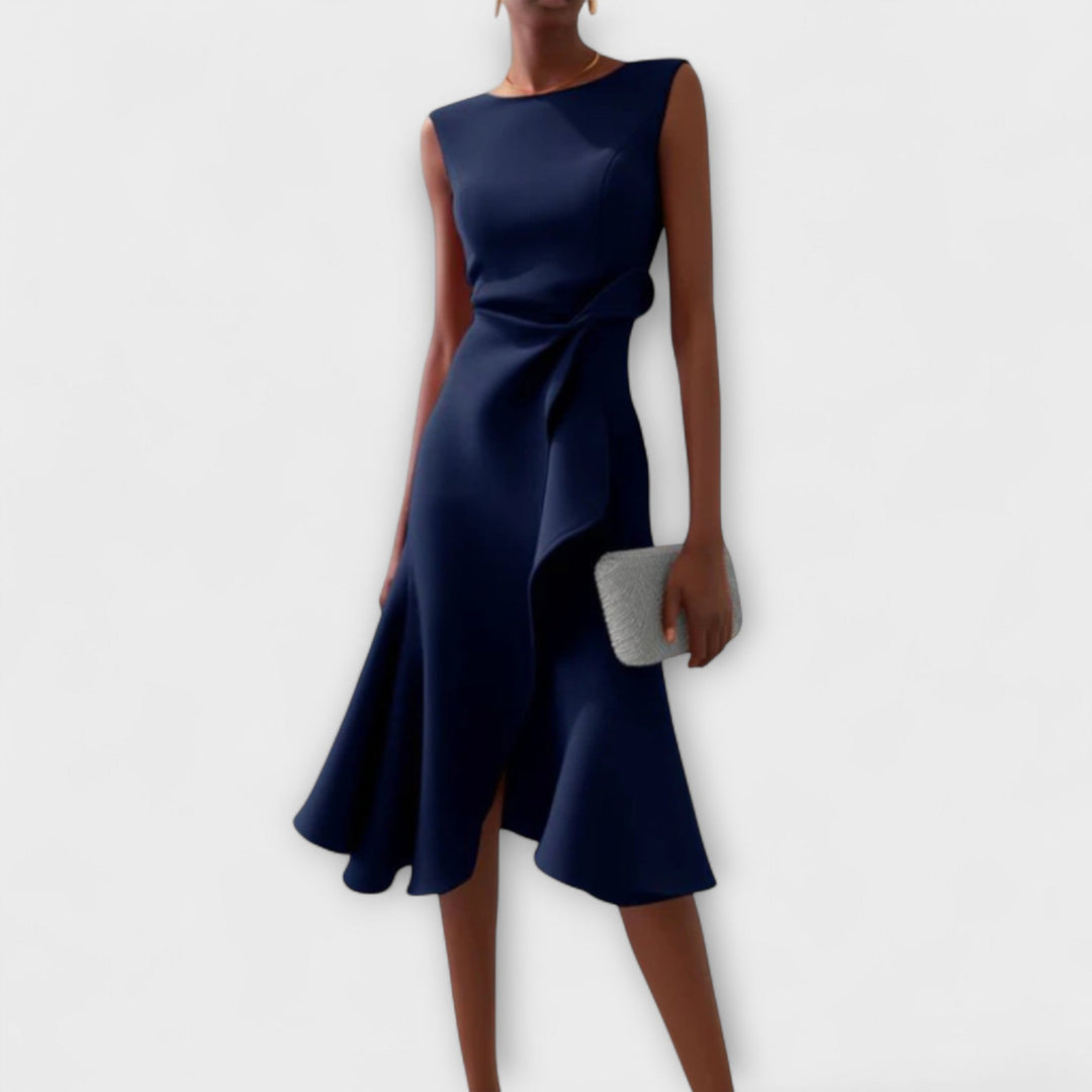 Silhouette™ Elegant Maxi Dress – Sculpted Waist & Flowing Fit