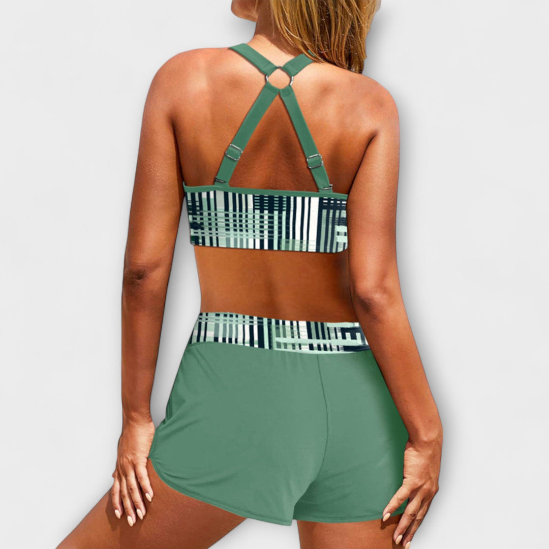 Marica - Bikini s Prugastim Uzorkom i Šortsem