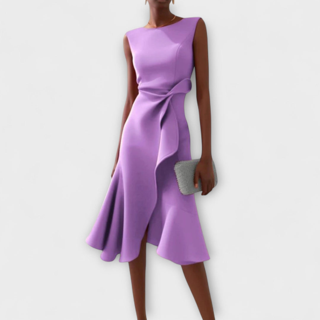 Silhouette™ Elegant Maxi Dress – Sculpted Waist & Flowing Fit