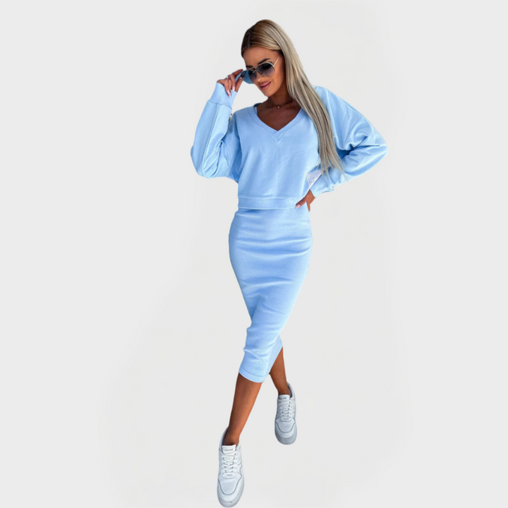 Letní set s mikinou a šaty pro pohodlí a styl