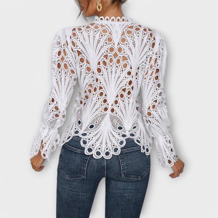Malina – Elegantní Krajková Blůza