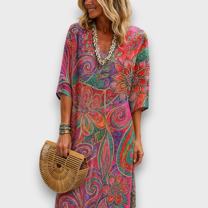 Kaftan s bohémským vzorem a volným střihem