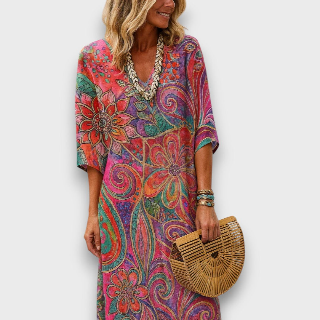 Kaftan s bohémským vzorem a volným střihem