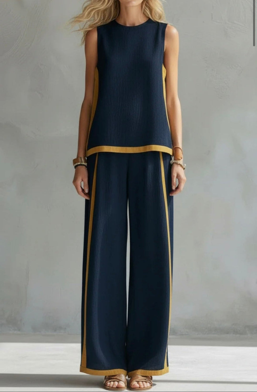 Leila™ Luxe Linen Two-Piece Set – Breathable Fit & Effortless Elegance