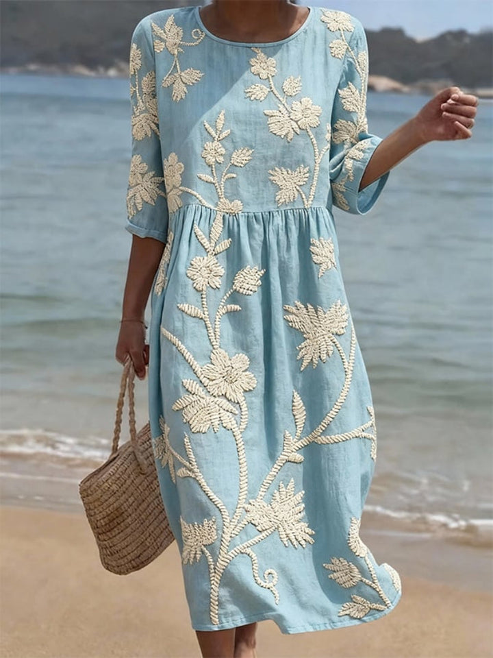 Casual women's dress with floral print