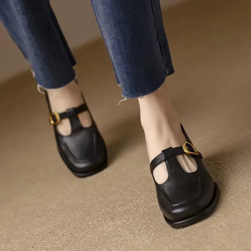 Ysolenne - T-Strap