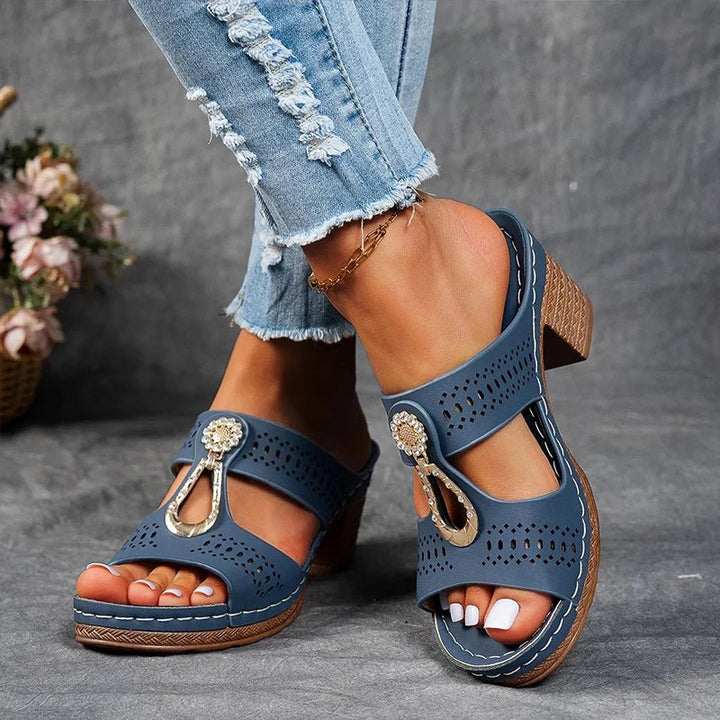 FAITH | CHIC AND COMFORTABLE SUPPORTIVE SANDALS